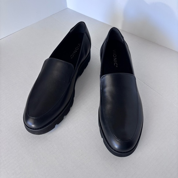 Vionic Women’s Kensley Loafers Black Leather Nappa Slip On Comfort Size 9 NEW - Picture 4 of 12